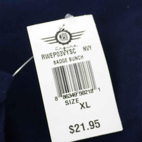 Disney Park Star Wars T-Shirt Men's Adult Extra Large Navy Blue Short Sleeve NWT - Picture 4 of 8